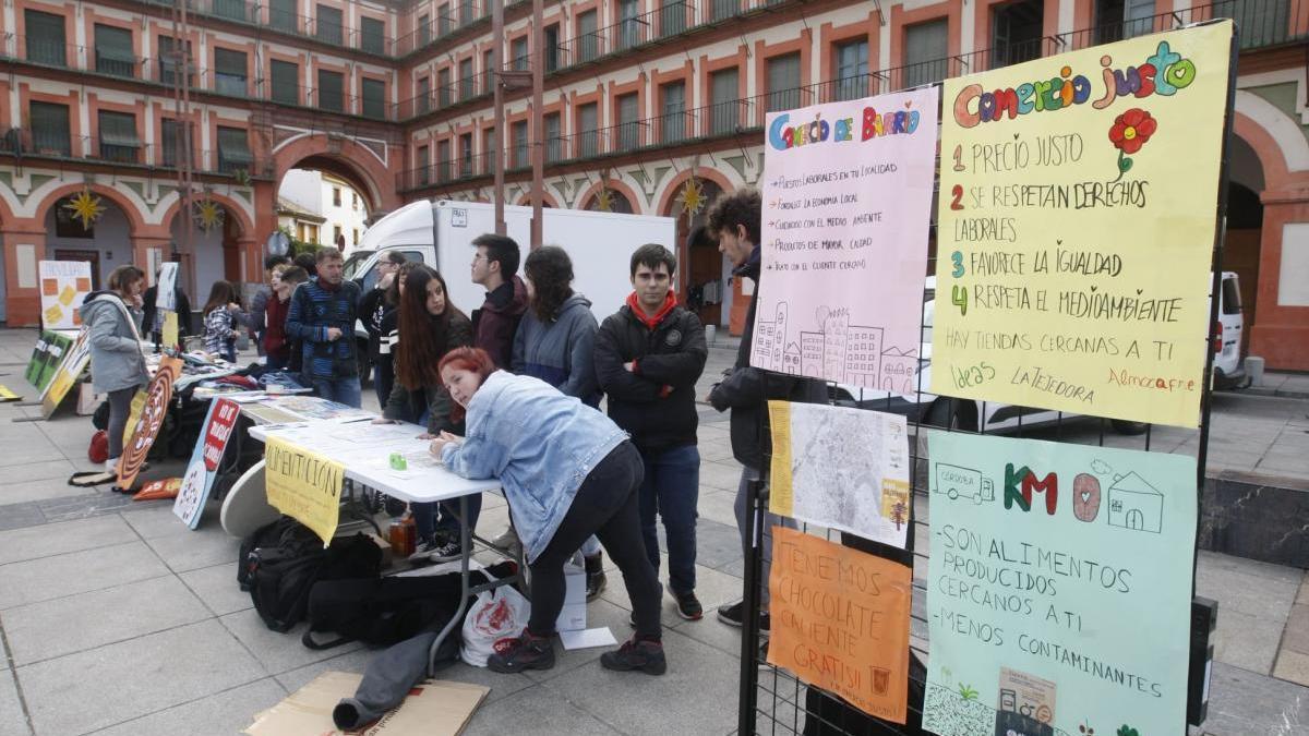 Los más jóvenes piden un turismo cordobés más responsable y empleos menos precarios en la hostelería