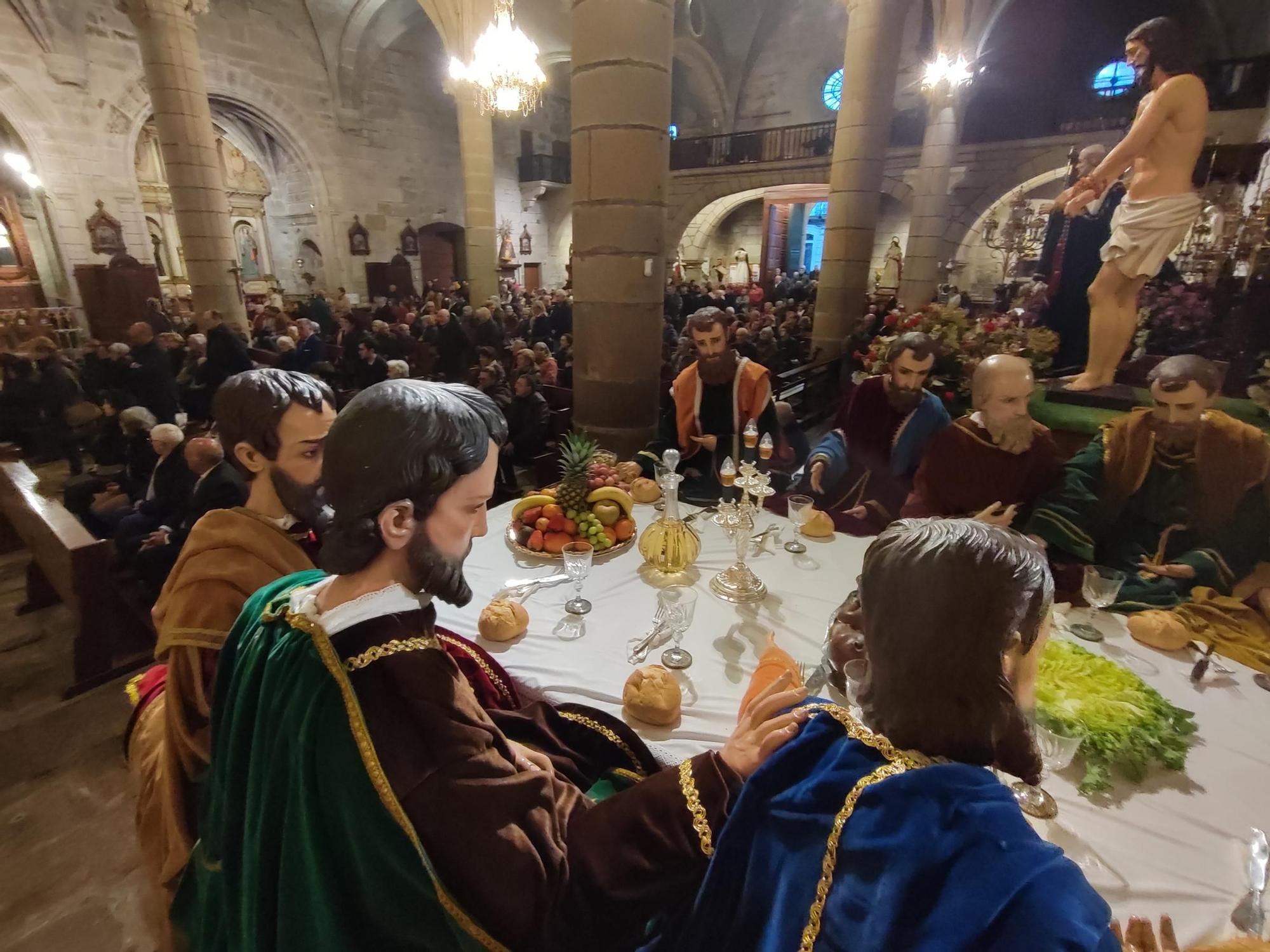 La procesión de la Santa Cena de la Semana Santa de Cangas