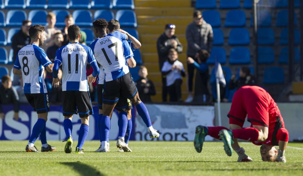 El Hércules desperdicia la ocasión y no pasa del empate ante el AE Prat.