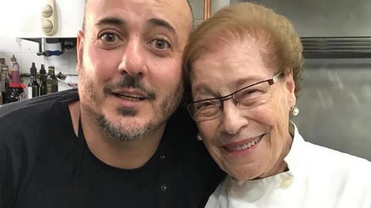 Dani Redondo, con Montserrat Fontané, madre de los hermanos Roca.