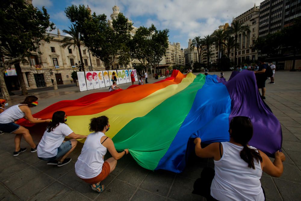 Lambda cierra en València el proyecto "Km por la diversidad y los derechos de las mujeres LTB"