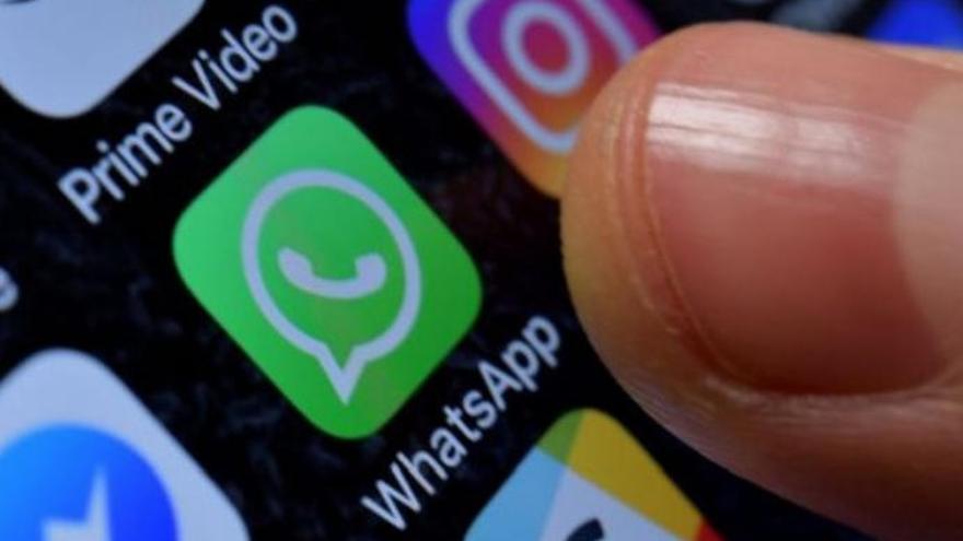 La última estafa de WhatsApp ofrece vuelos gratis