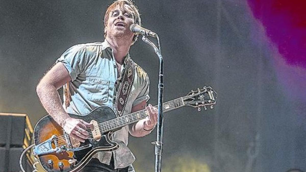 Dan Auerbach, durante el concierto de The Black Keys en el Fòrum.