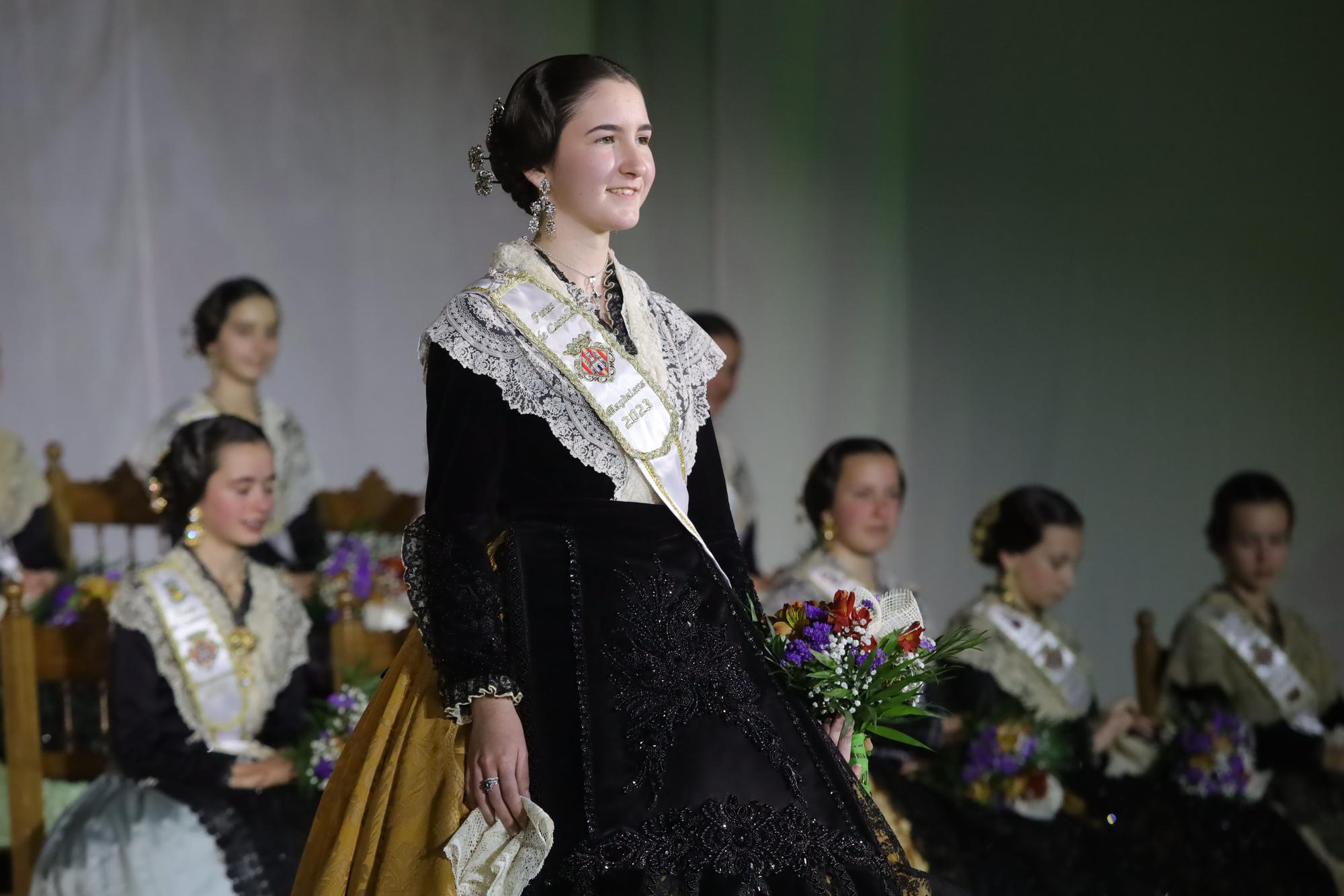 Galania a la reina infantil de las fiestas de la Magdalena