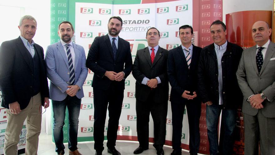 El consejero Javier Fernández inauguró las jornadas &#039;Deporte sin violencia&#039;.