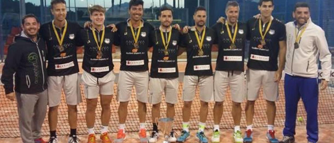 Argentum Padel Xàtiva revalida el campeonato autonómico