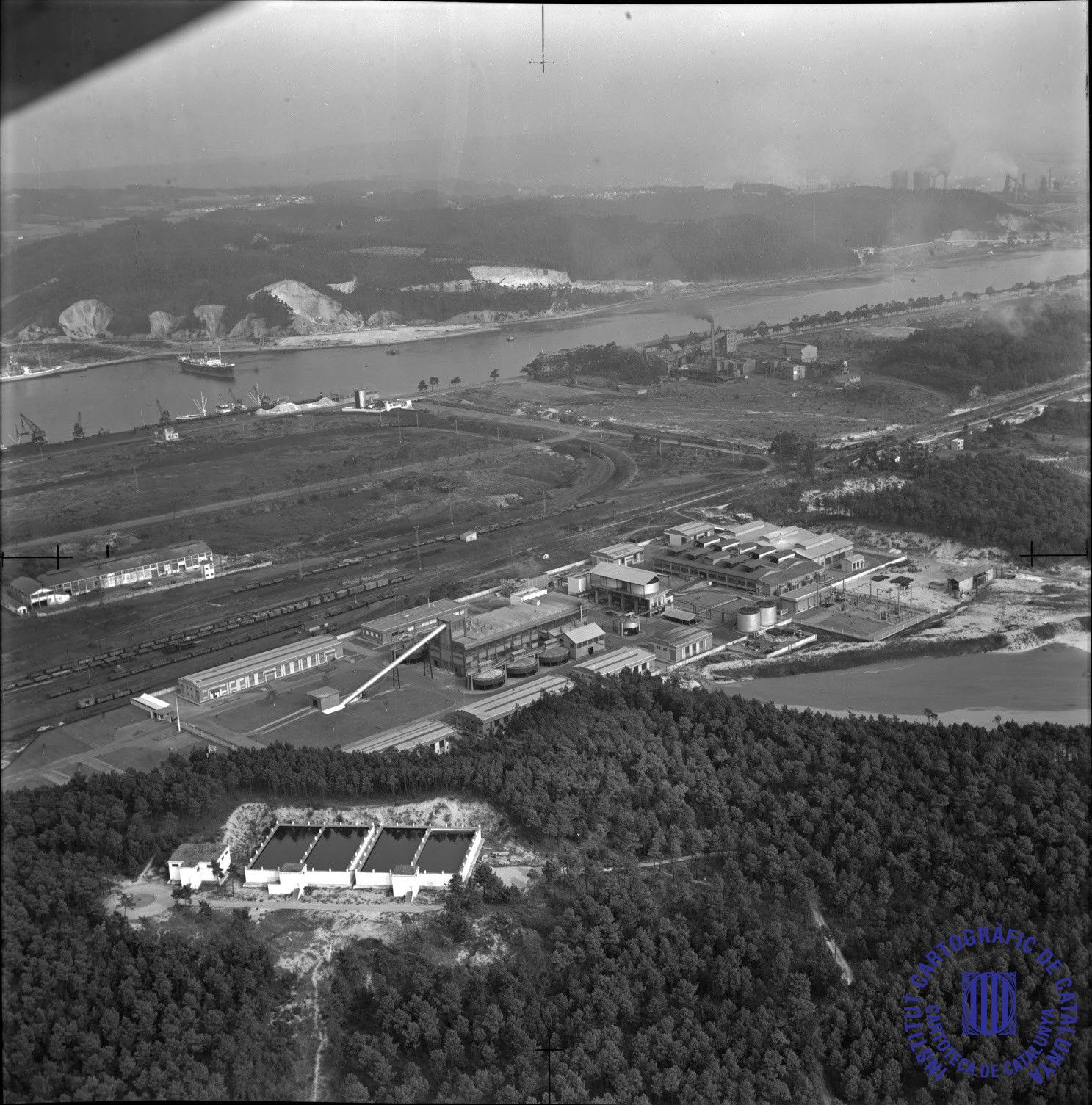 Un vuelo al pasado: así era Asturias, desde el aire, en 1962