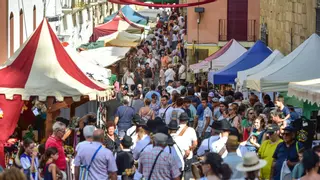 Un Martes Mayor marcado por el calor, pero con gran afluencia turística