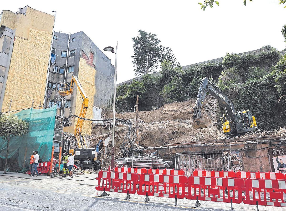 Demolición de edificios para crear casi 60 viviendas.