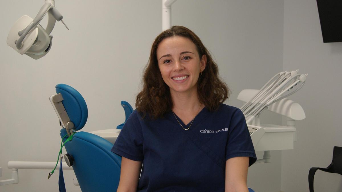La doctora María Fernández Cardona, en la Clínica Dr. Rull