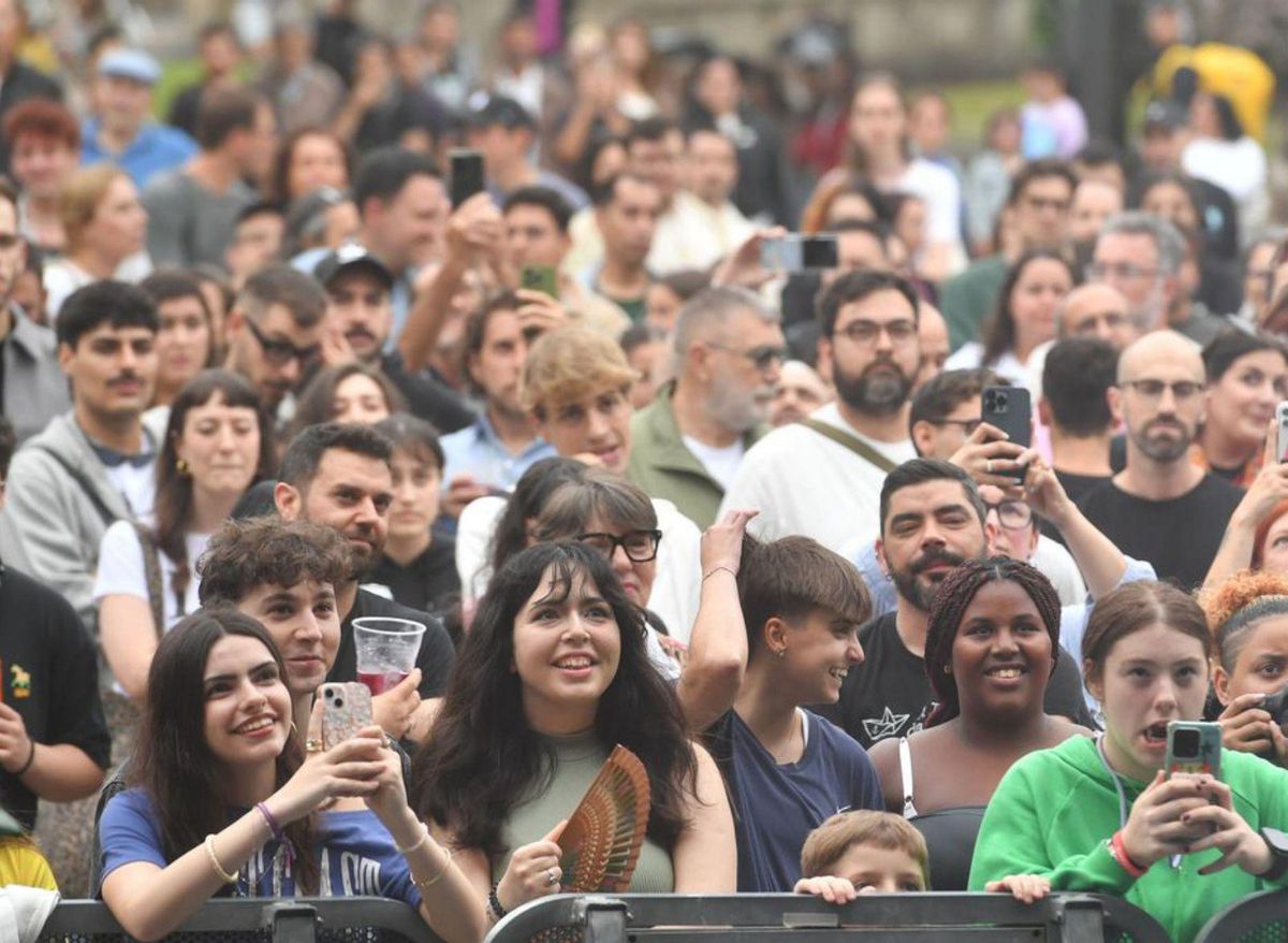 El público disfrutó del humor de las drags. | C.P.