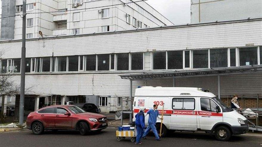 Se incendia el hospital de Moscú que trataba pacientes con coronavirus