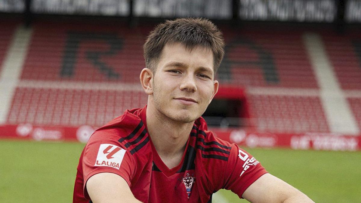 Nikita Iosifov,  con el Mirandés. | CDM