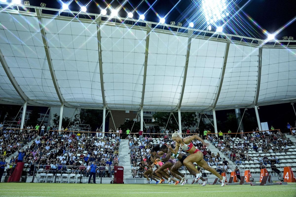 21/06/2024 General view during the 100m women during the World Athletics Continental Tour Silver of Madrid 2024 at the Vallehermoso stadium on June 21, 2024 in Madrid, Spain. DEPORTES Oscar J. Barroso / AFP7 / Europa Press