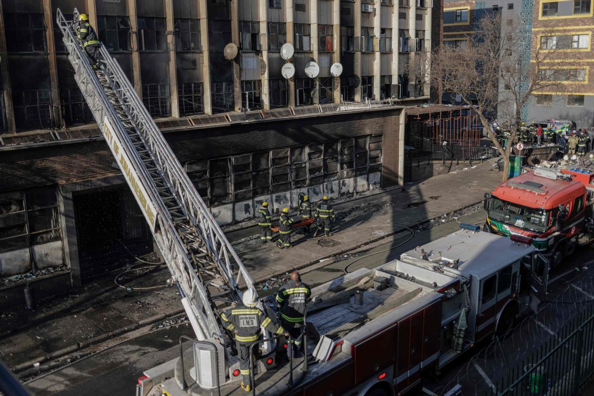 Incendio mortal en un edificio de Johannesburgo