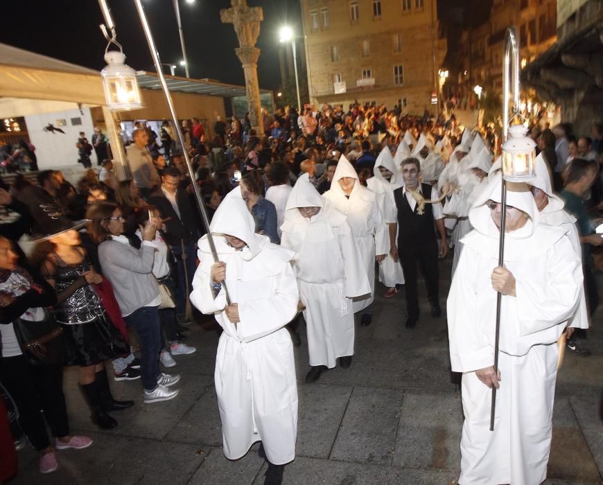 La Santa Compaña se pasea por Vigo