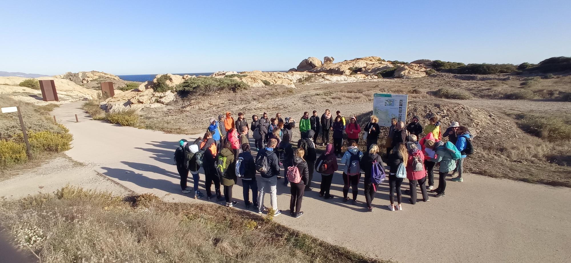 Els docents de l'Alt Empordà adquireixen els coneixements de l'entorn al cap de Creus