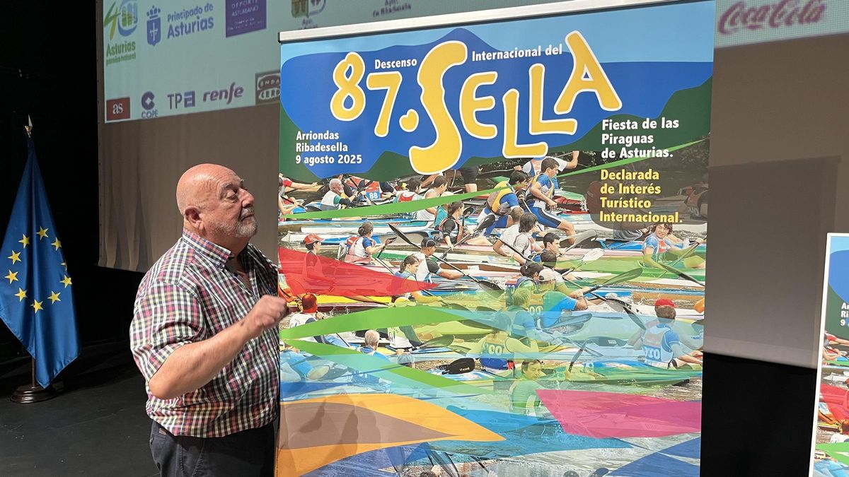 Arcadi Moradell pen la presentación del cartel