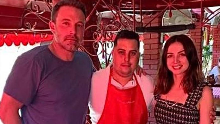 Ben Affleck y Ana de Armas.