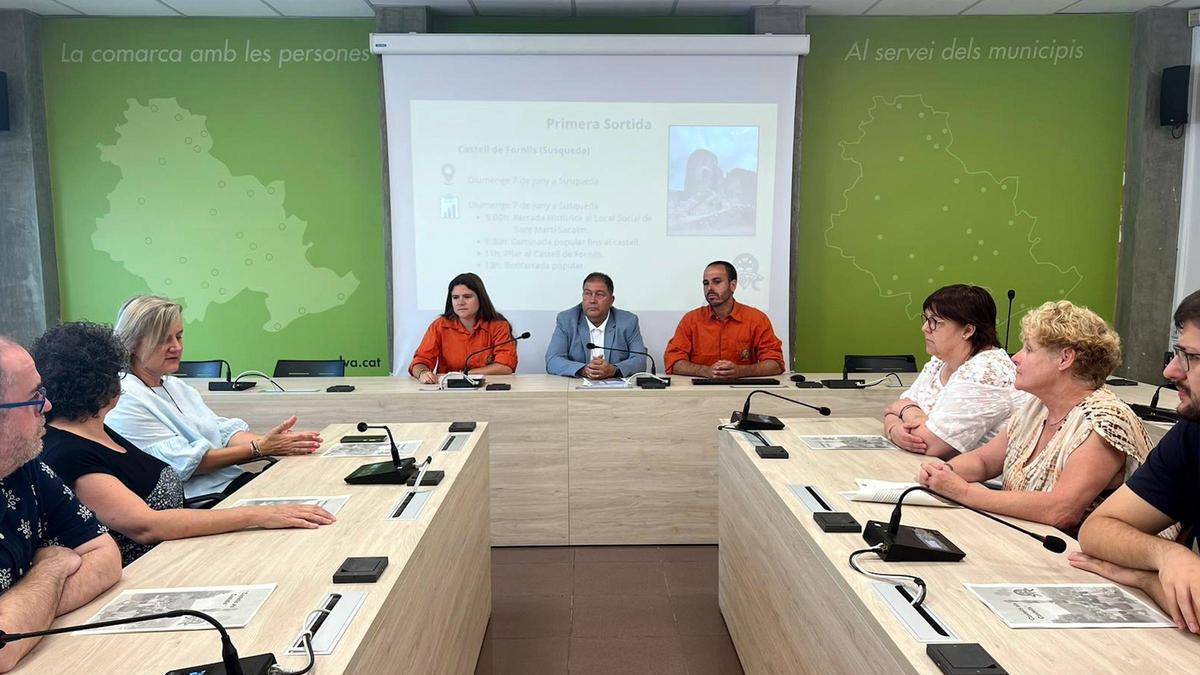Presentació del projecte 'Castells als castells' al Consell Comarcal de la Selva.