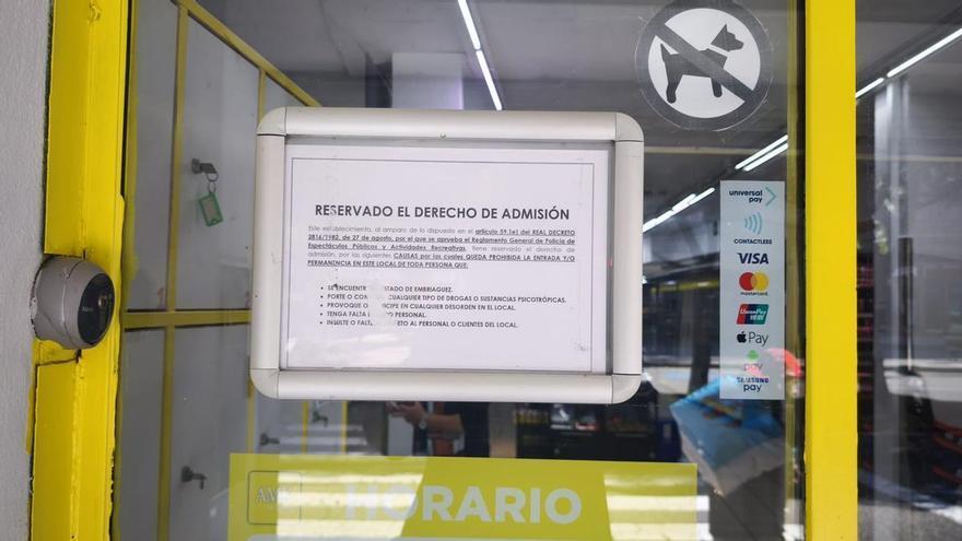 El barrio de Oviedo que se declara "harto de robos, ocupaciones, droga y alcohol": "Es un lugar desagradable para vivir"