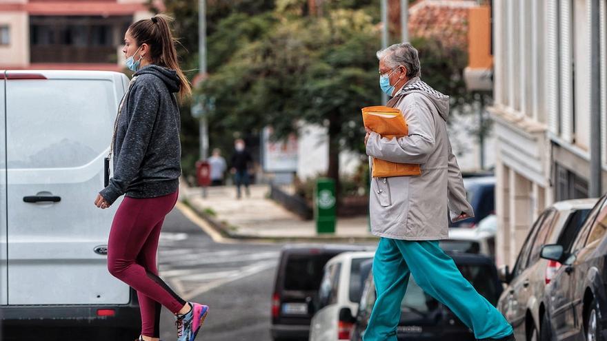 Canarias suma 1.042 diagnósticos de Covid y seis fallecidos desde el viernes