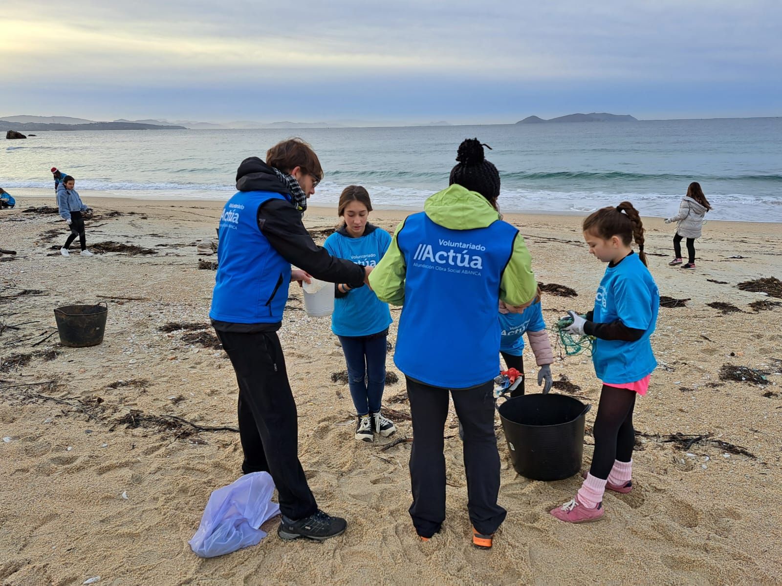 Así conmemoró la Obra Social de Abanca el Día Internacional del Voluntariado, en O Grove.