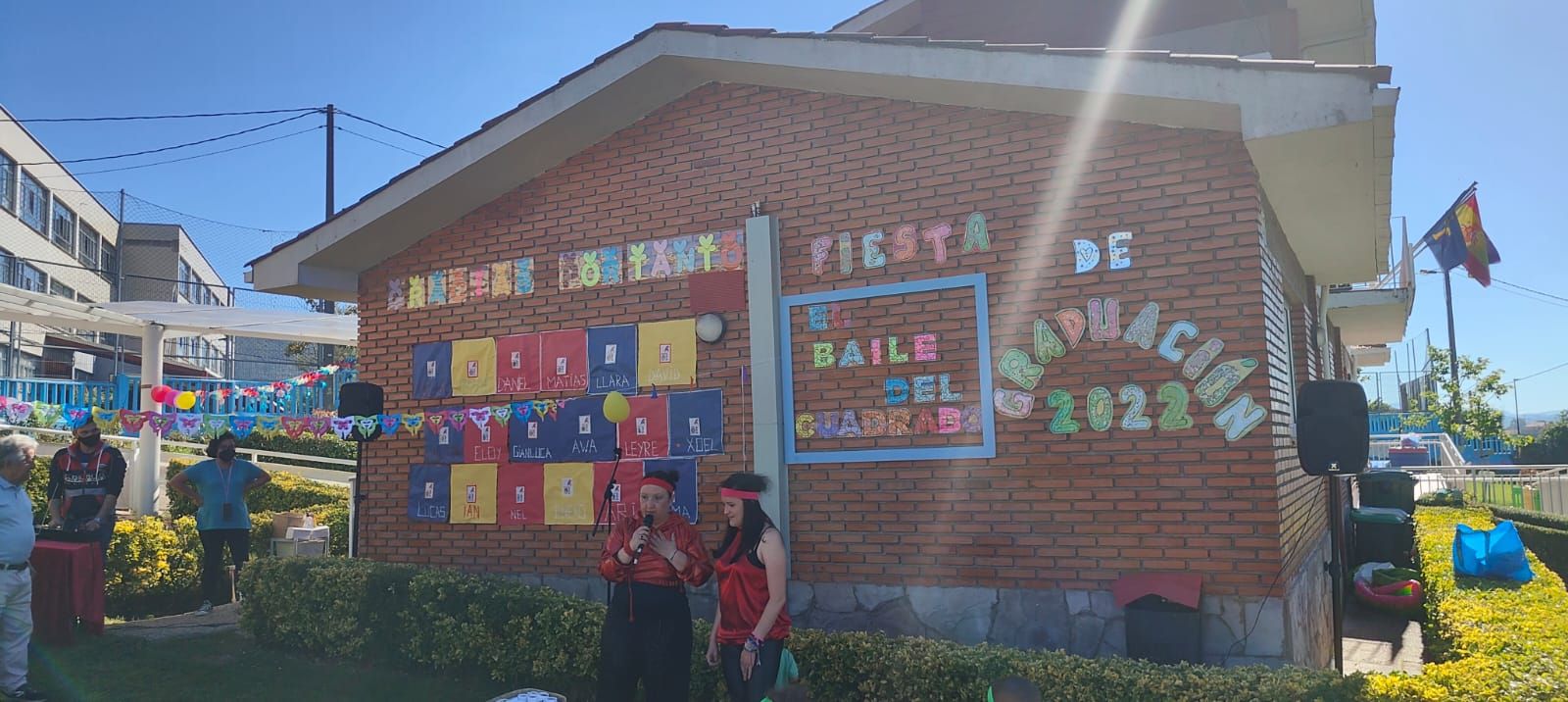 La "escuelina" de Posada de Llanera celebra graduación