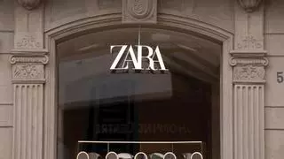 Zara tiene la camiseta de moda por menos de diez euros que vuela en tiendas: agotada en casi todas las tallas