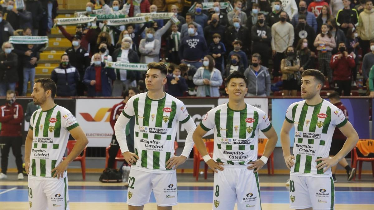 Caio, Ricardo, Shimizu y Saura, antes de un partido en el Palacio Vista Alegre.