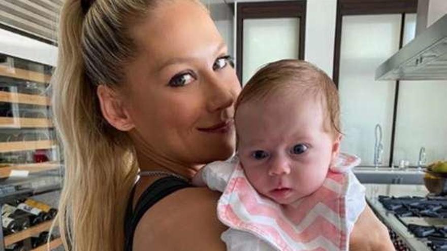 Kournikova e Iglesias presumen de Mary