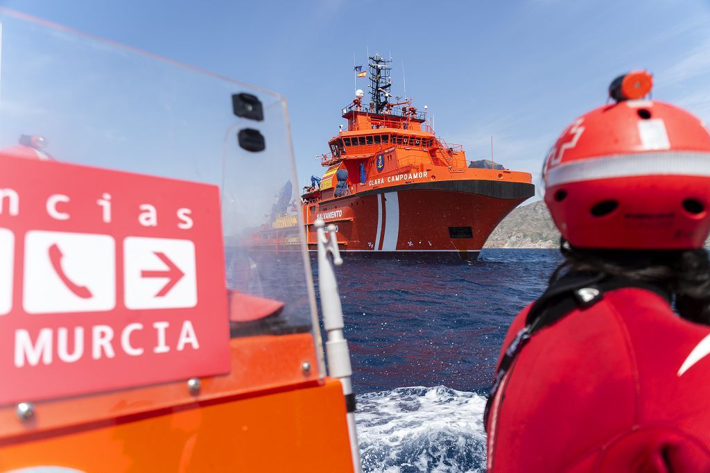 Simulacro rescate Salvamento Marítimo y cruz roja