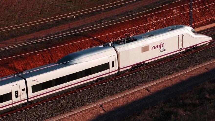 Al menos siete trenes de Renfe se han visto afectados por la avería en la señalización.