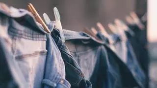 El truco japonés para secar ropa dentro de casa: sin humedad y sin secadora