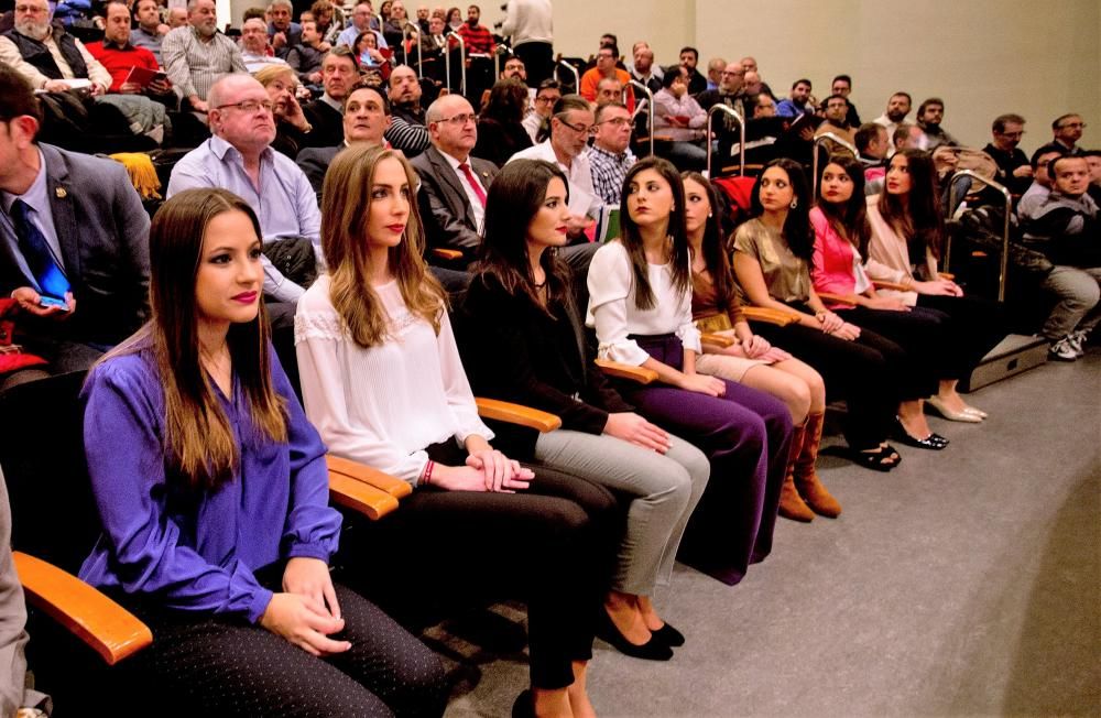 Visitar la asamblea de presidentes en plenos y encendidos debates fue todo un "regalito"