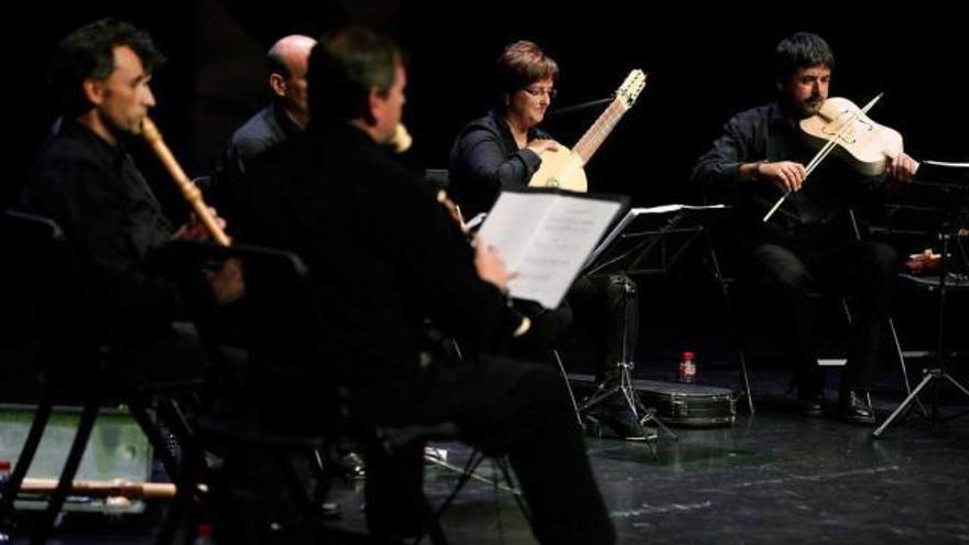 Música antigua en el teatro Valey a cargo del grupo &quot;Xistras&quot;