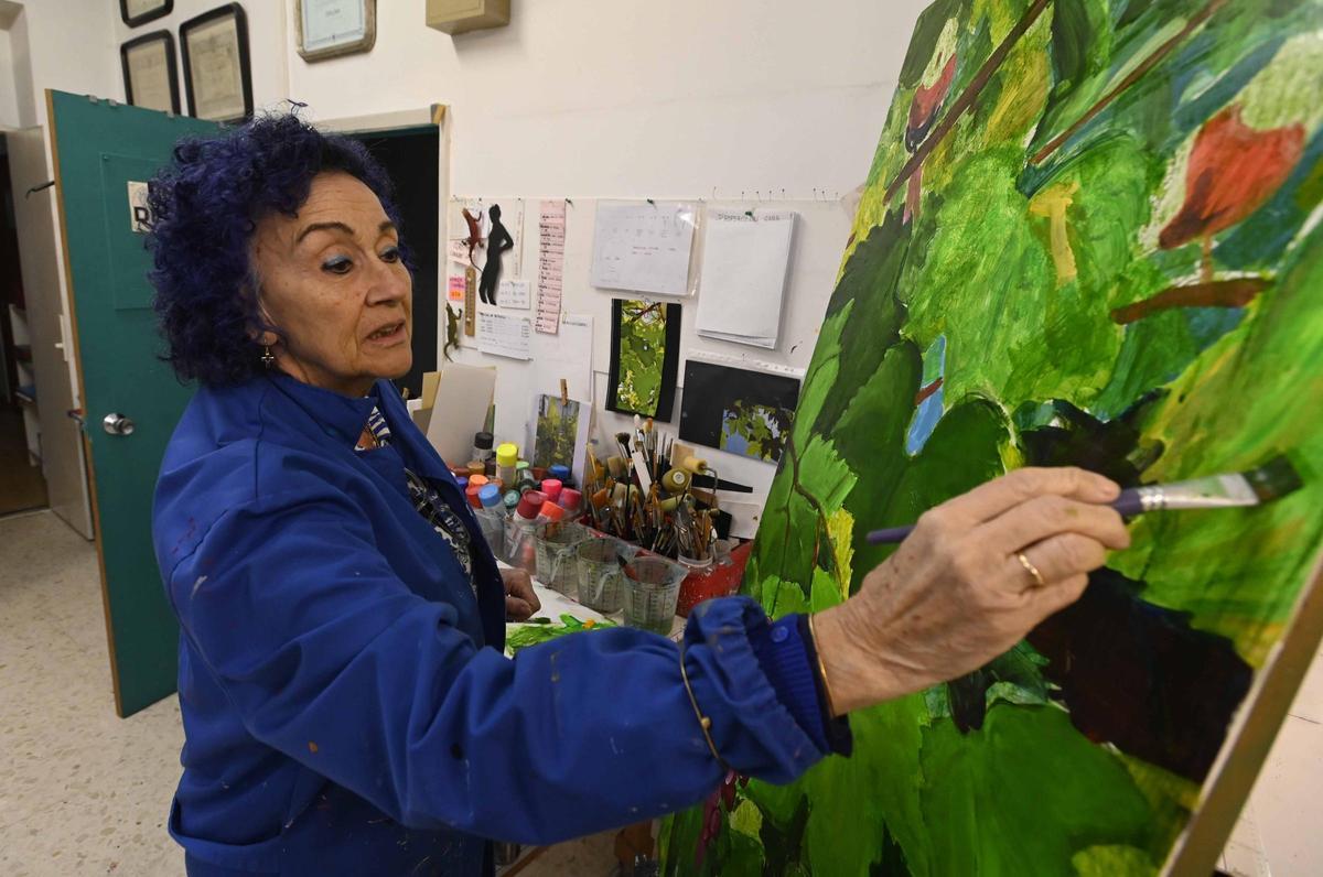 Puri del Palacio, una de las artistas que han participado en la donacion.