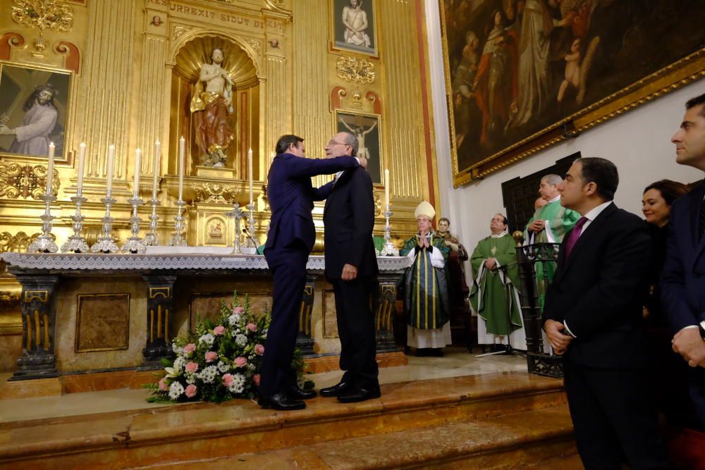 Medalla de Oro de la Agrupación para De la Torre