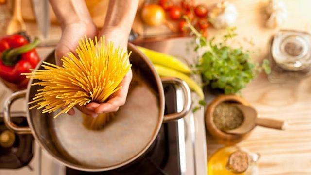 No hay que enjuagar nunca la pasta