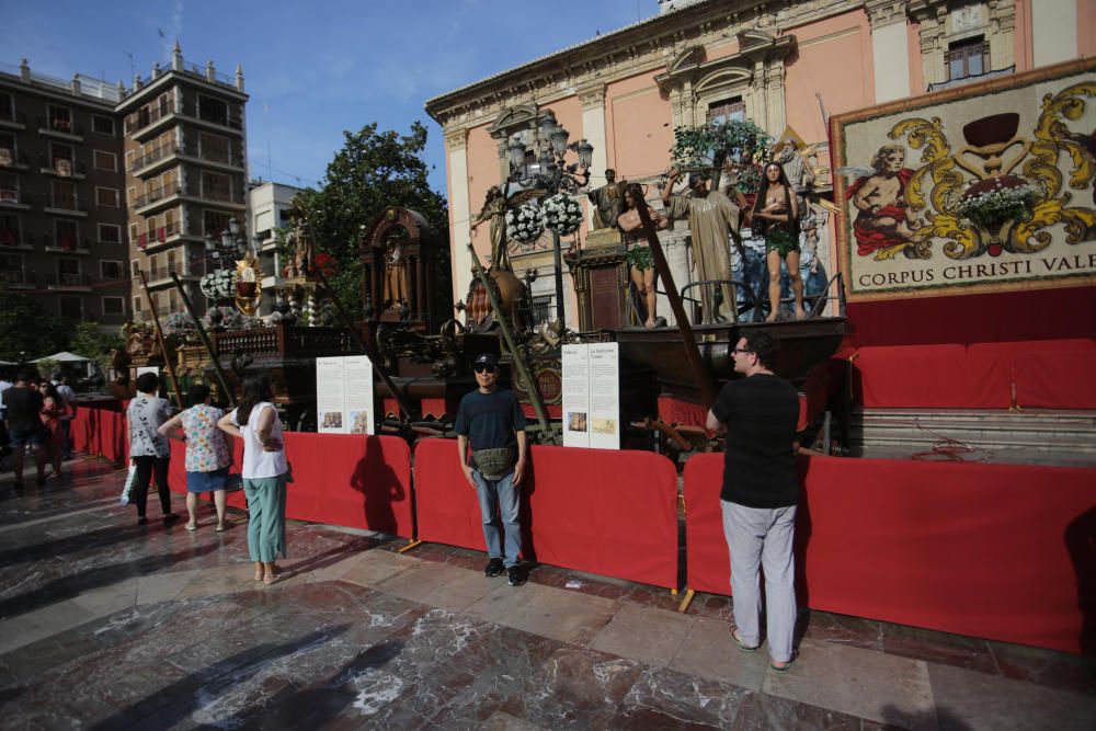 Las Rocas, expuestas en la plaza de la Virgen