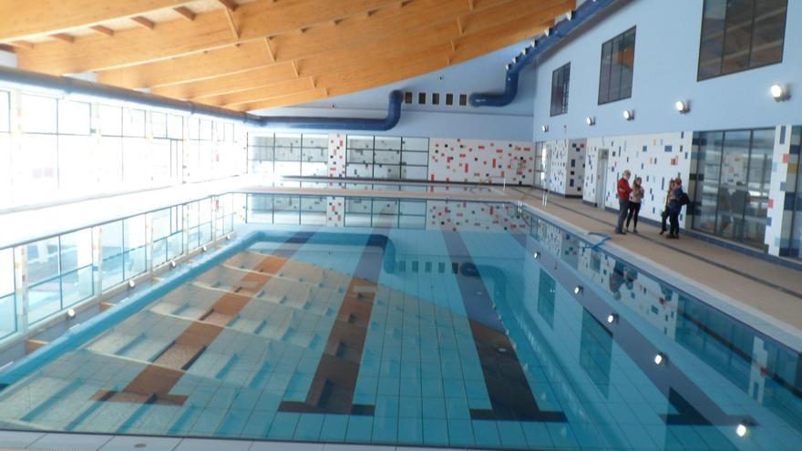 El Campello desbloquea la apertura de la piscina con el cuarto proyecto de gestión en seis años