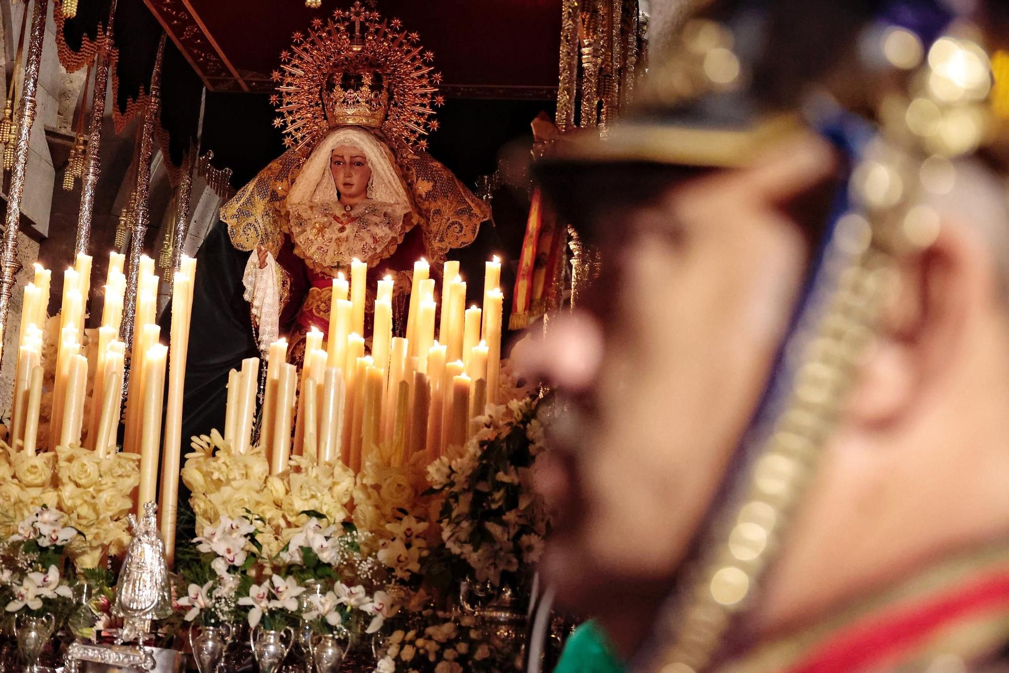 Procesión de La Macarena y El Cautivo en Santa Cruz