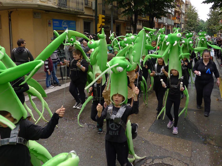 Rua infantil, cercavila i castells per acomiadar les Fires de Figueres