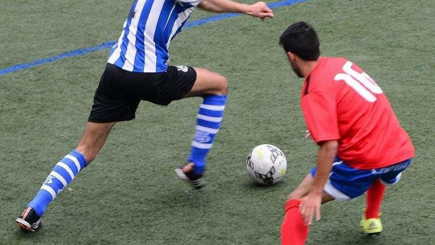 Un momento del partido de ayer del Bahía. // Gonzalo Núñez