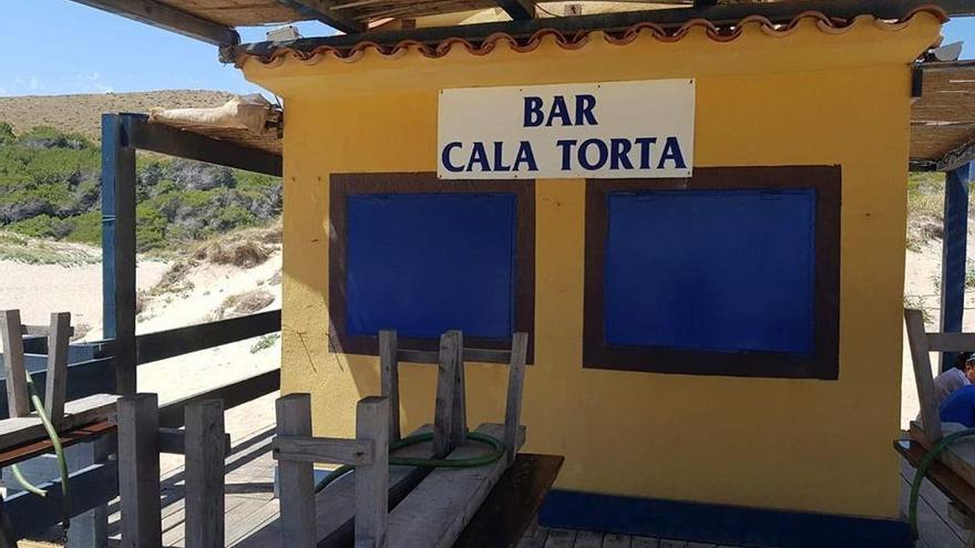 El empresario del chiringuito de Cala Torta se queda sin opciones de reabrir