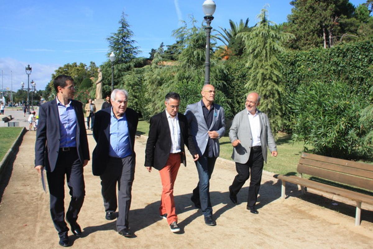 D’esquerra a dreta, Amadeu Altafaj, Ernest Maragall, Ramon Tremosa, Josep Maria Terricabras i Raül Romeva, aquest dijous en un acte de Junts pel Sí.