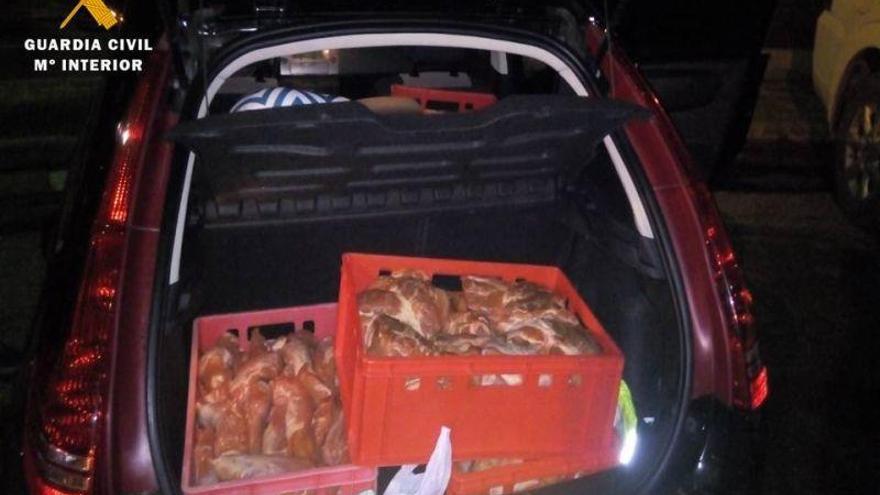 Detenidos dos empleados de un matadero de Zuera por robar 440 kilos de carne