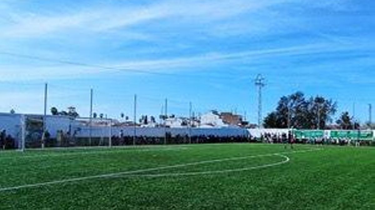 Campo de fútbol de Gévora.