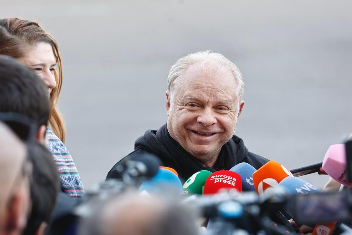 Capilla ardiente de Paco Arévalo en València