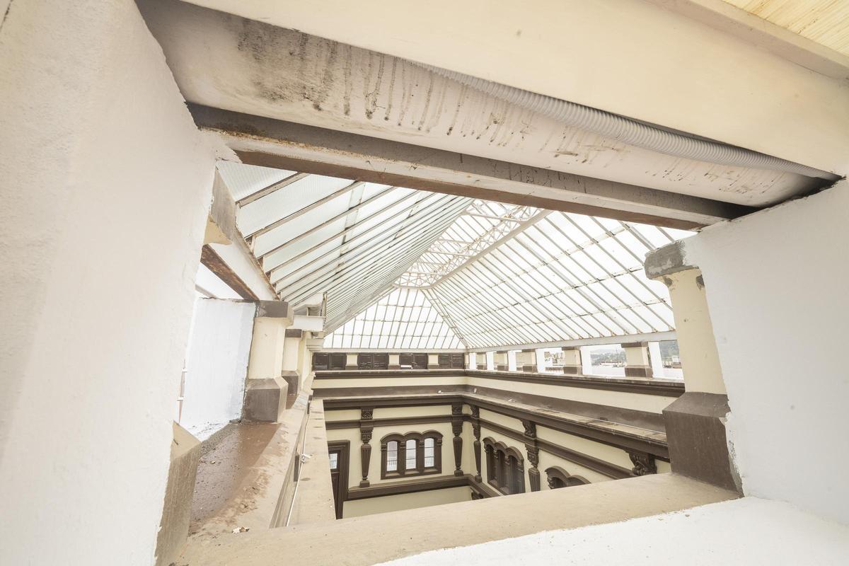 Interior del edificio de la Heredad de Aguas de Firgas y Arucas.